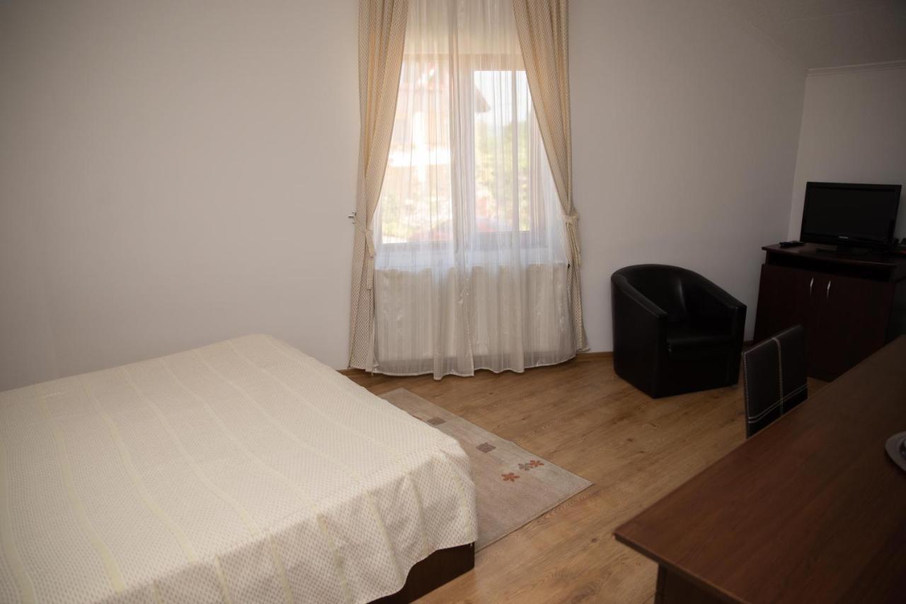 Motel Moara Veche Sacalaseni Luaran gambar