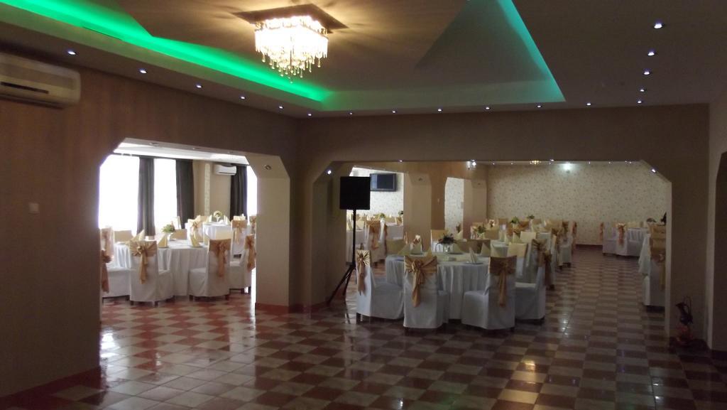 Motel Moara Veche Sacalaseni Luaran gambar
